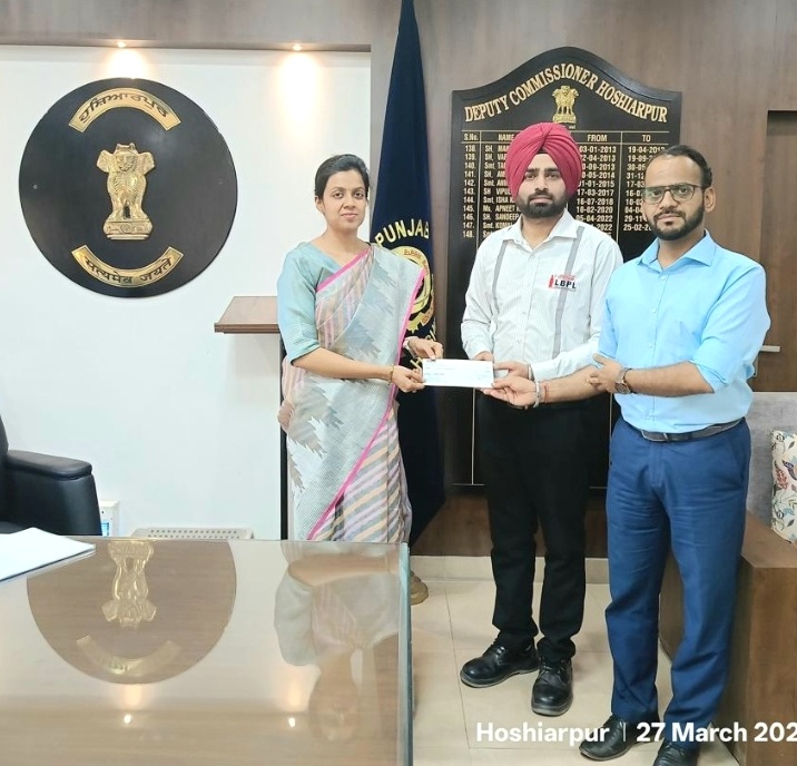 लुधियाना बेवरेज प्राइवेट लिमिटेड ने ‘रेड क्रॉस विंग्स प्रोजेक्ट’ में 6,46,000 रुपए का योगदान दिया